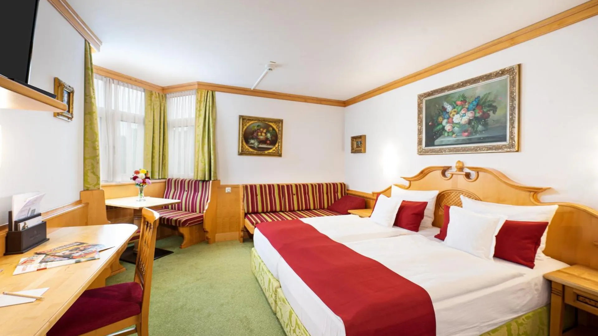 Park Hotel Laim contacts